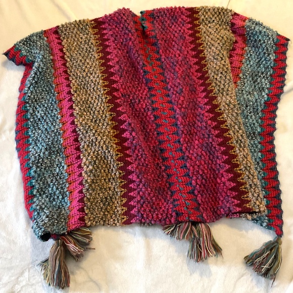 Anthropologie Multicolor Knit Boho Coastal Cowgirl Shawl Poncho ONE SIZE - Picture 2 of 6